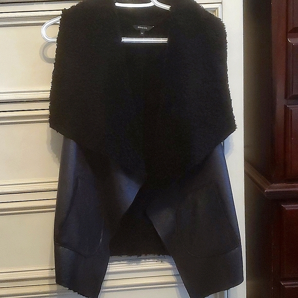 Moto Vest faux leather - Picture 5 of 12
